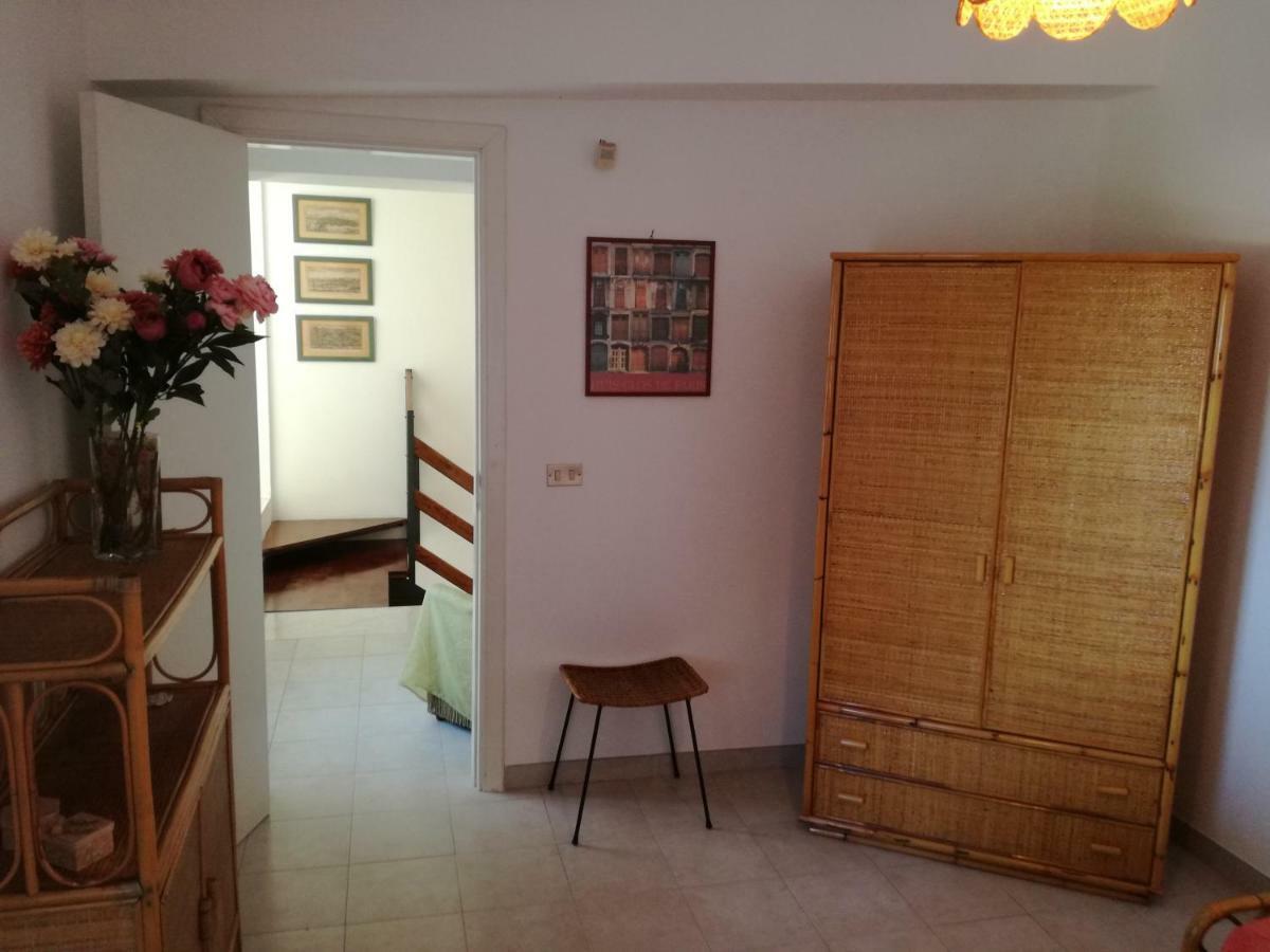 Villa Mariolina Guest House Bari Exterior photo
